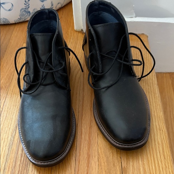 Steve Madden Black Leather Chukka Boots - Picture 1 of 8